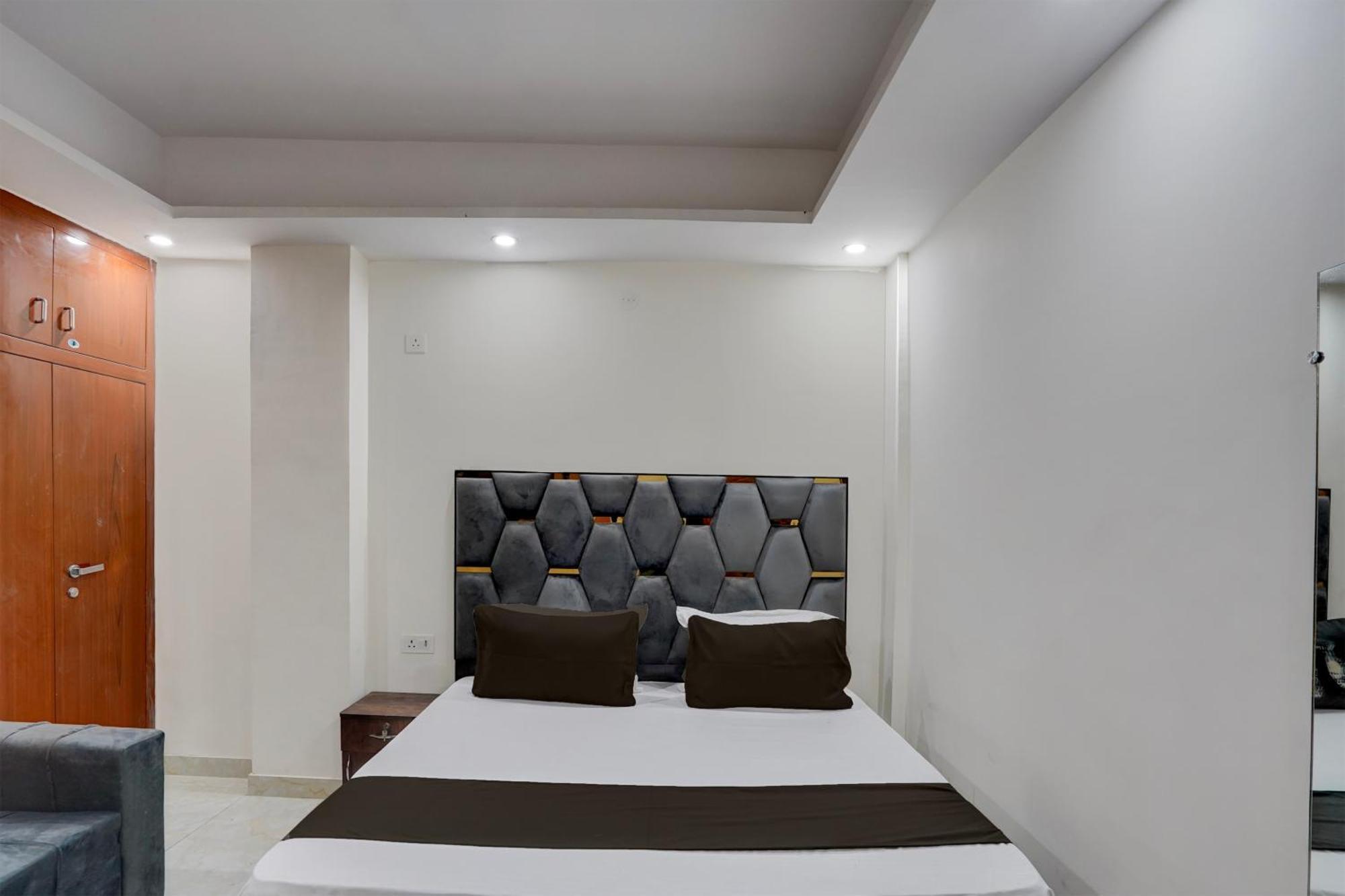 Hotel O R.N Residency Hotel Ghaziabad Eksteriør billede